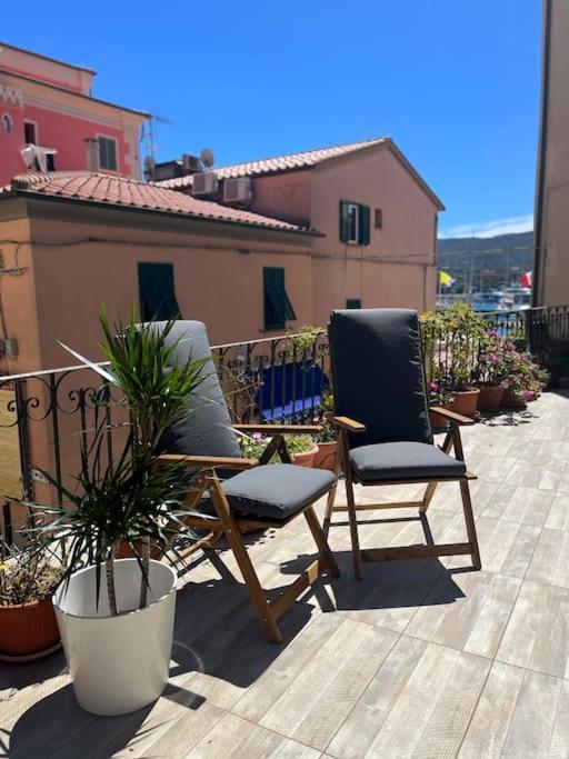 A Casa Di Nonna Anna Apartment Porto Azzurro Exterior photo