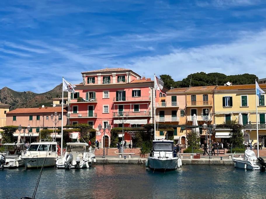 A Casa Di Nonna Anna Apartment Porto Azzurro Exterior photo