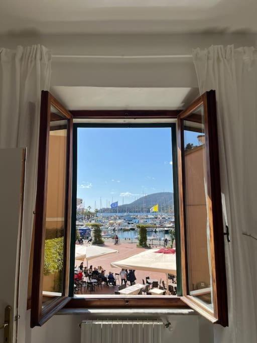 A Casa Di Nonna Anna Apartment Porto Azzurro Exterior photo